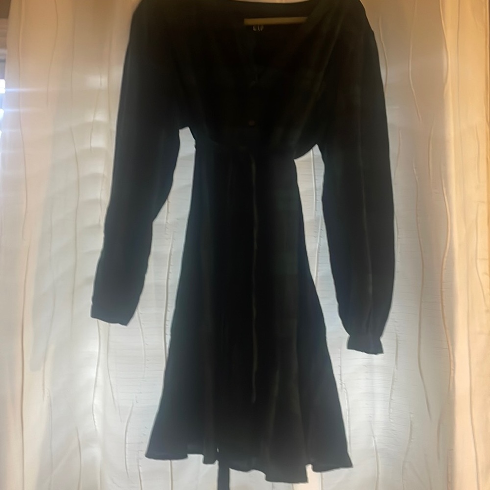 Fun Gap blue/green casual dress pair it with brown boots love